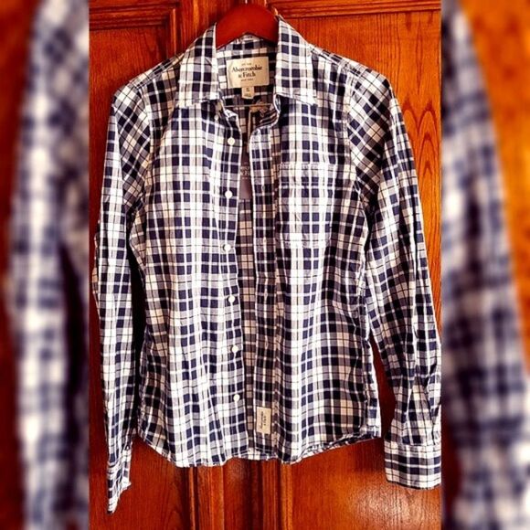 Abercrombie & Fitch long Sleeve - Picture 1 of 4